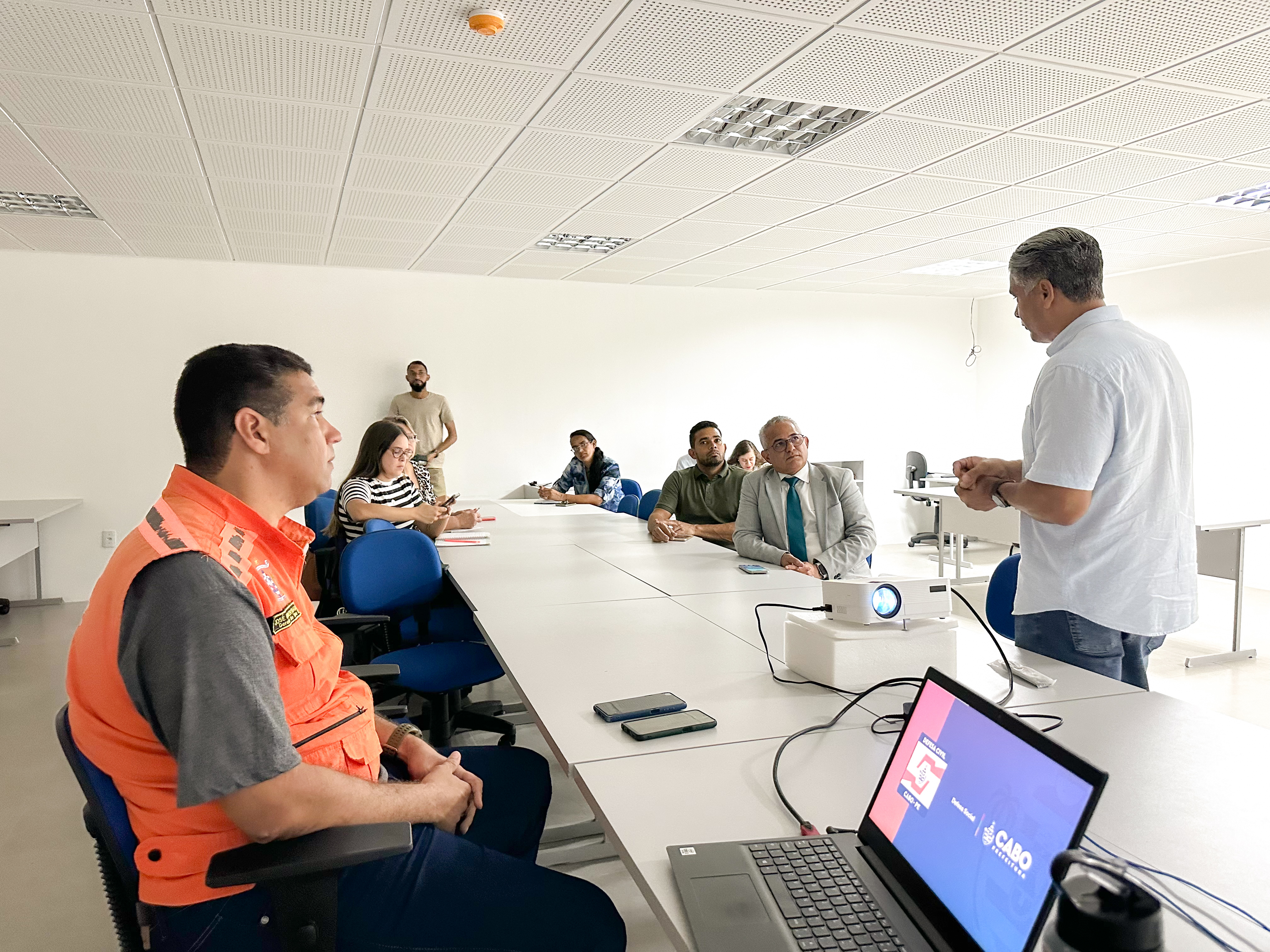 Câmara do Cabo participa de apresentação do Plano de Contingência das Chuvas