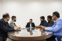 Câmara do Cabo visita a ELEPE para fortalecer projetos de educação legislativa